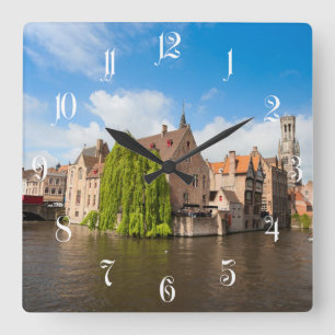Reloj Cuadrado Casas antiguas de Brujas, Bélgica