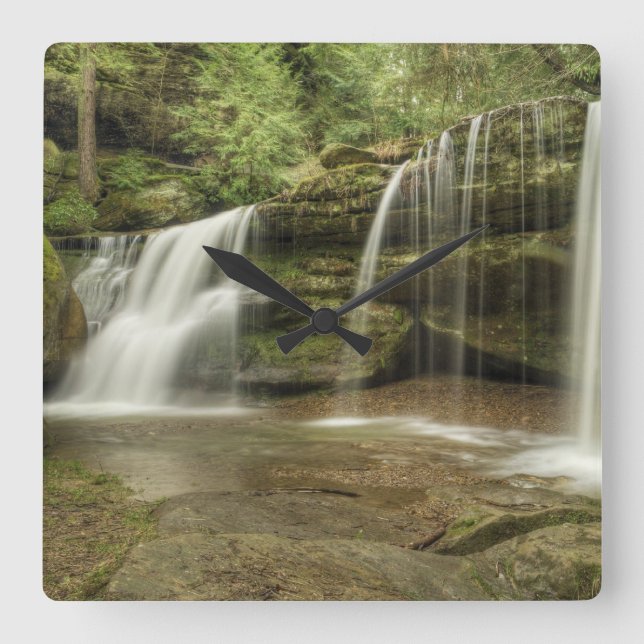 Reloj Cuadrado Cascada de Hidden Falls en Hocking Hills Ohio (Anverso)
