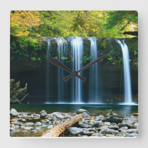 Reloj Cuadrado Cascada serena