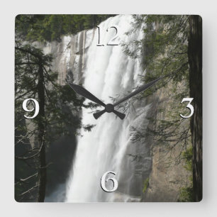Reloj Cuadrado Cascada Vernal III en el Parque Nacional Yosemite