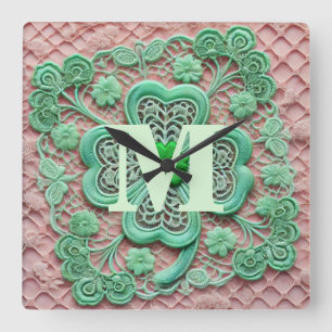 Reloj Cuadrado Chambre verde encaje monograma Día de San Patricio