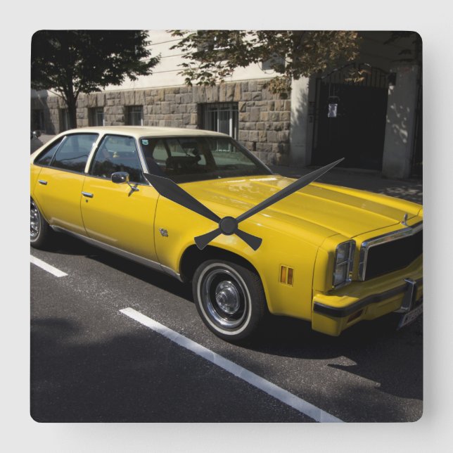 Reloj Cuadrado Chevrolet Malibu Classic (Anverso)