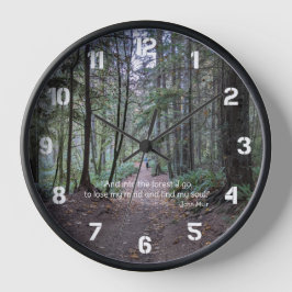 Reloj Cuadrado Cita de John Muir en el sendero del bosque