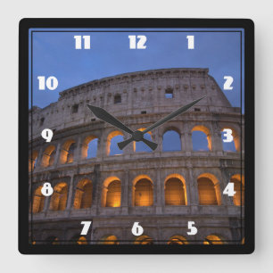 Reloj Cuadrado Colosseo romano de noche