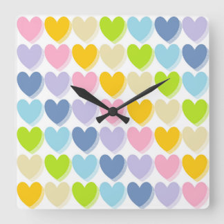Reloj Cuadrado Corazones arcoiris Pastel sombreados