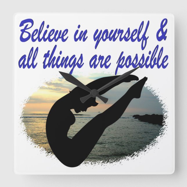 RELOJ CUADRADO CREE EN SÍ MISMO DIVERSOS SUEÑOS (Anverso)