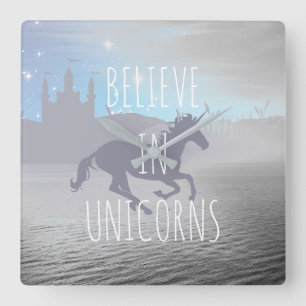 Reloj Cuadrado Cree en Unicornios Arte Caprichoso