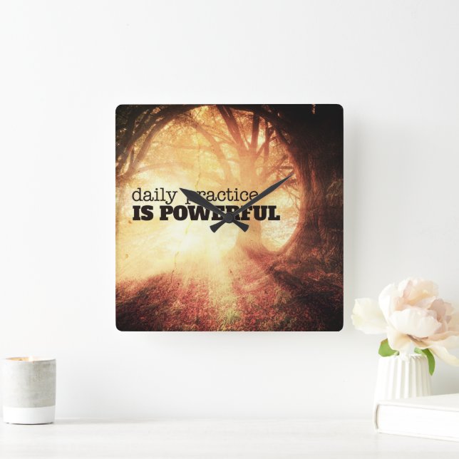 Reloj Cuadrado Daily Practice (Hogar)