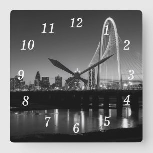 Reloj Cuadrado Dallas Skyline Dawn Grayscale Wall Clock