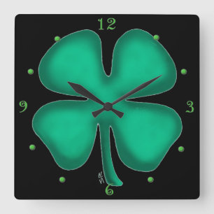 Reloj cuadrado de pared en Irlanda del Norte