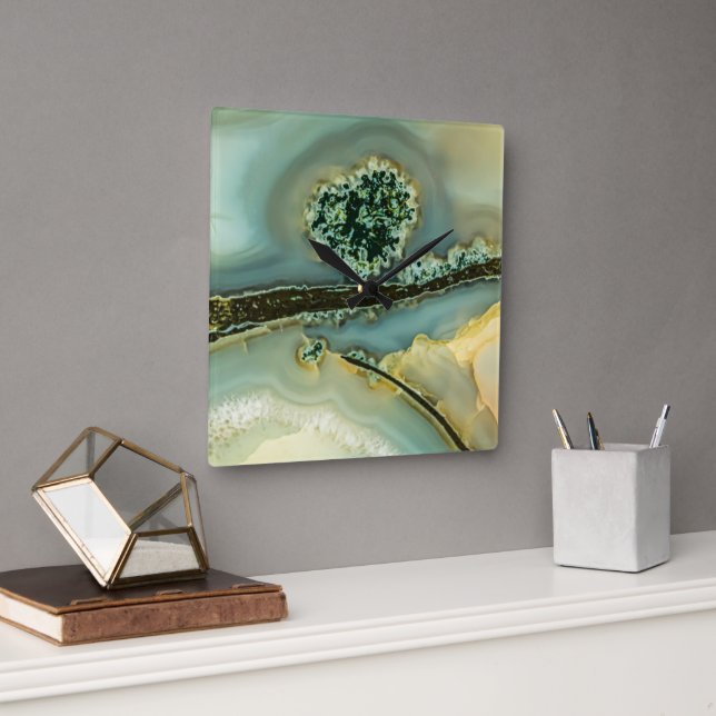 Reloj Cuadrado Dentro de una piedra semipreciosa (Oficina)