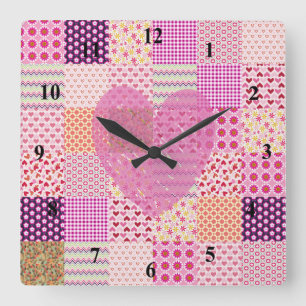 Reloj Cuadrado Diseño romántico del corazón del remiendo del rosa