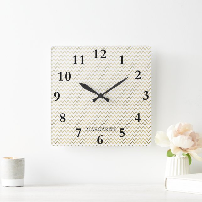 Reloj Cuadrado Diseño "v" amarillo personalizado (Hogar)