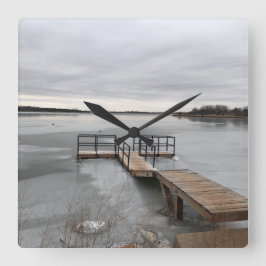 Reloj Cuadrado Dock congelado