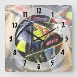 Reloj Cuadrado Dos Cascos de Fuego y la Chaqueta de Fuego