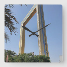 Reloj Cuadrado Edificio Dubai Frame situado en el parque Zabeel