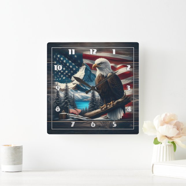Reloj Cuadrado El águila estadounidense contra el paisaje montaño (Hogar)