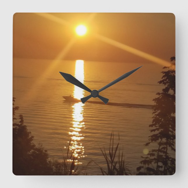 Reloj Cuadrado El barco de Doug (Anverso)