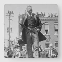 El presidente Teddy Roosevelt pronuncia un discurs