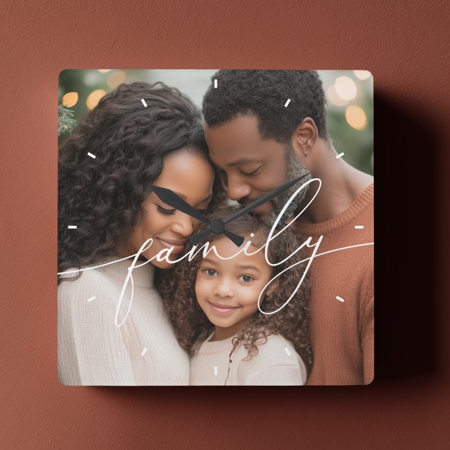 Reloj Cuadrado Elegant Script Overlay Family Photo (Subido por el creador)