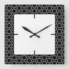 Reloj Cuadrado Elegante patrón de mandala de pétalos en blanco y 