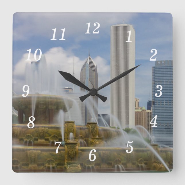 Reloj Cuadrado En Buckingham Fountain Wall Clock (Anverso)