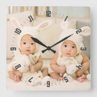 Enfermería de fotos de gemelos adorables