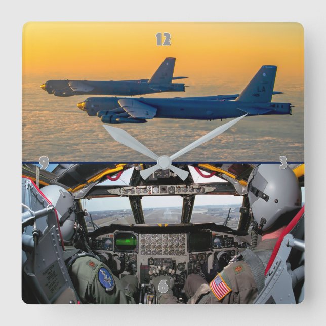 RELOJ CUADRADO ESTRATOFORTRESS B-52H (Anverso)