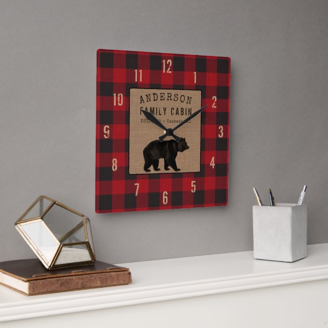 Reloj Cuadrado Familia Rustic Bear Cabina Red Buffalo Plaid Burla (Oficina)
