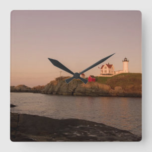 Reloj Cuadrado Faro de nubble
