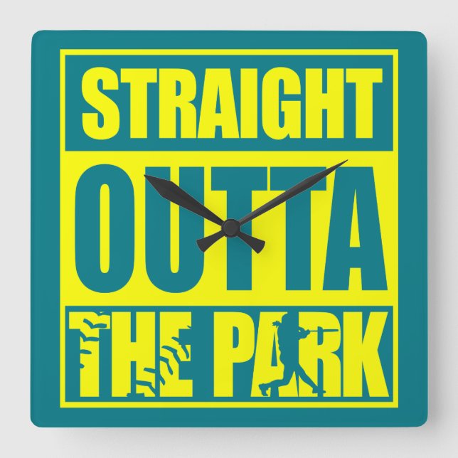 Reloj Cuadrado Fastpitch Softball Directo Fuera Del Parque (Anverso)