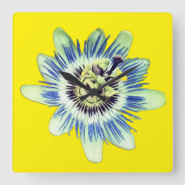 Reloj Cuadrado Flor azul y blanca