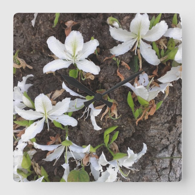 Reloj Cuadrado Flores de árbol (Anverso)