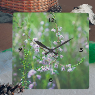 Reloj Cuadrado Flores violetas delgadas