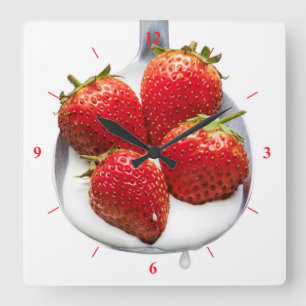 Reloj Cuadrado Fresas y crema