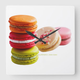 Reloj Cuadrado Galletas de Macaroon de SlipperyJoe comida apilada