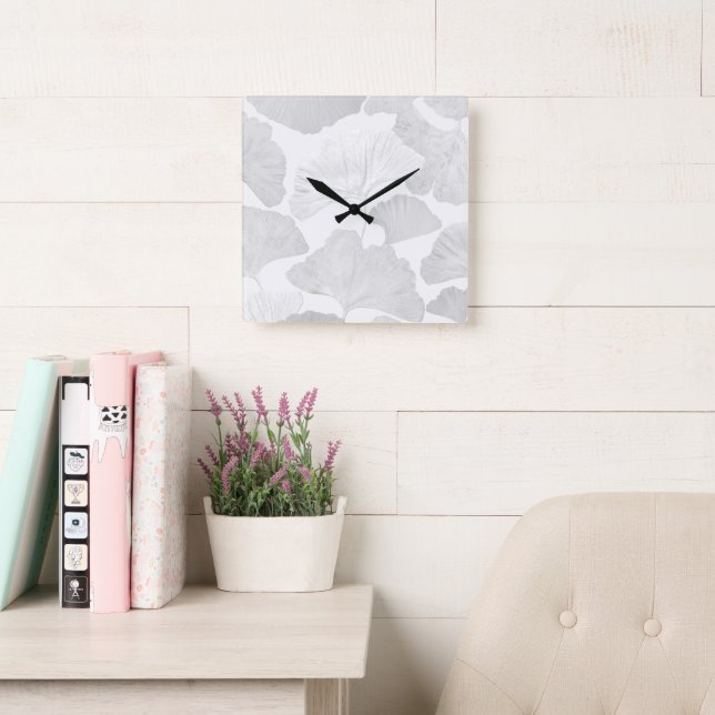 Reloj Cuadrado Ginkgo Leaves Soft Gray Dream 2 (Sala de lectura)
