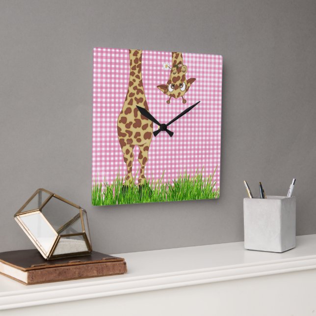 Reloj Cuadrado Giraffe con margarita en Pink Gingham (Oficina)