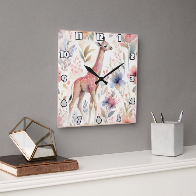 Reloj Cuadrado Giraffe entre flores africanas brillantes (Oficina)