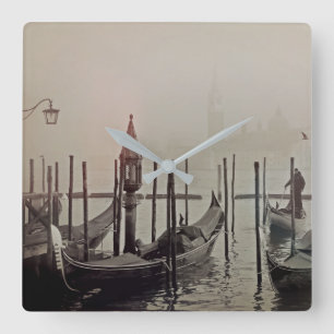 Reloj Cuadrado Góndolas en la niebla, Venecia, Italia