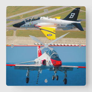 RELOJ CUADRADO GOSHAWK T-45C
