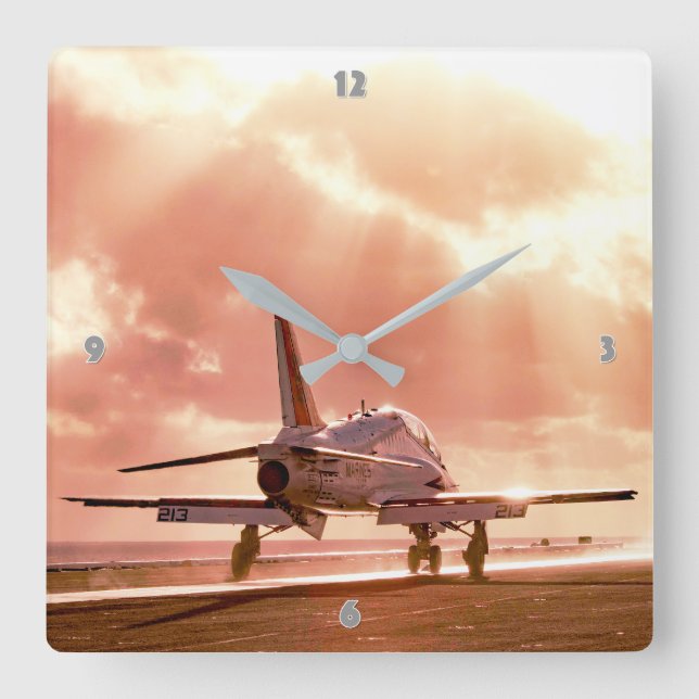 RELOJ CUADRADO GOSHAWK T-45C (Anverso)