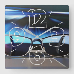 Reloj Cuadrado Horizon through glasses