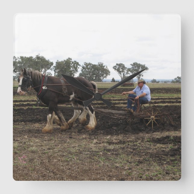 Reloj Cuadrado horse drawn plough clock (Anverso)