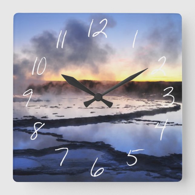Reloj Cuadrado Humo del géiser en la puesta del sol (Anverso)