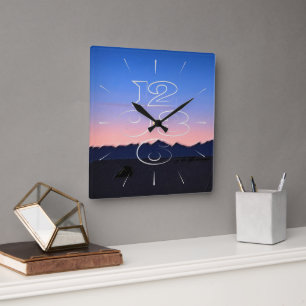 Reloj Cuadrado Invierno temprano por la mañana