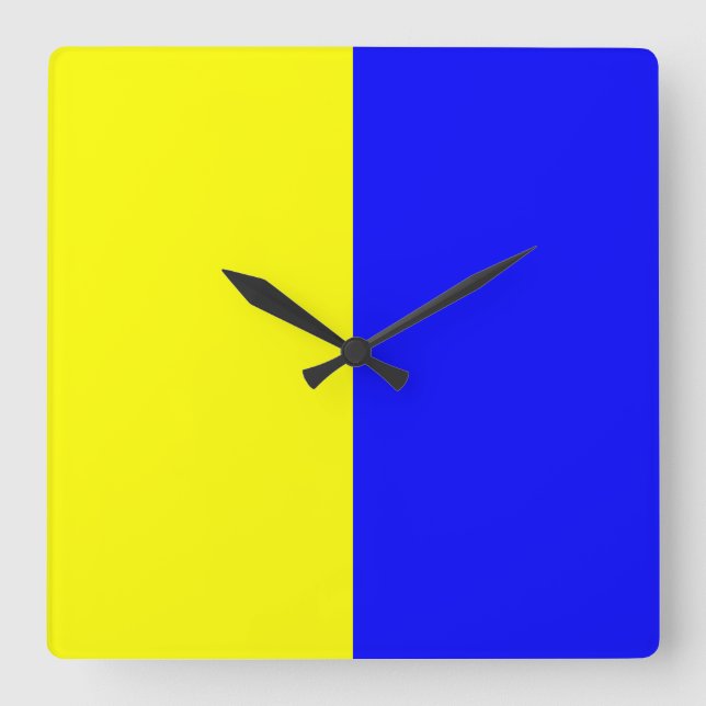 Reloj Cuadrado Kilo (Anverso)