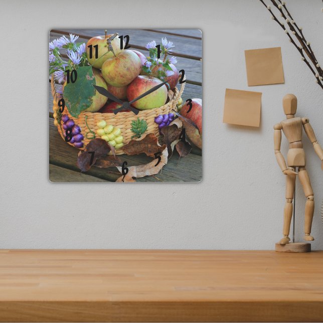 Reloj Cuadrado La cosecha de Apple del otoño es vida residual (Subido por el creador)