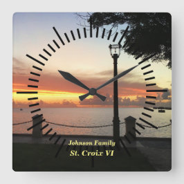 Reloj Cuadrado La puesta del sol del Caribe tropical personaliza