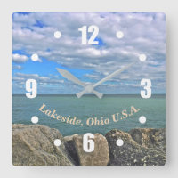 LAGO ERIE, CIELO AZUL, NUBES BLANCOS FLUFY, BOULDE